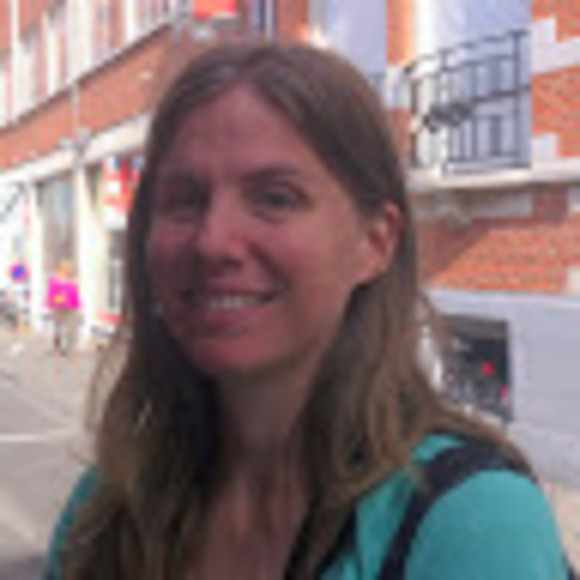 Meet your Posher, Caroline - Picture 1 of 1